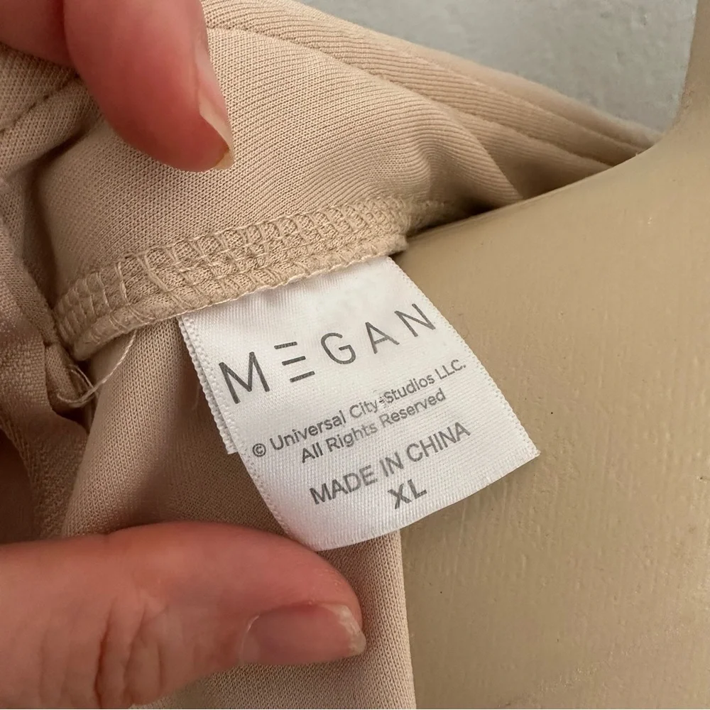 Megan M3GAN Spirit Halloween Costume dress - Picture 9 of 9